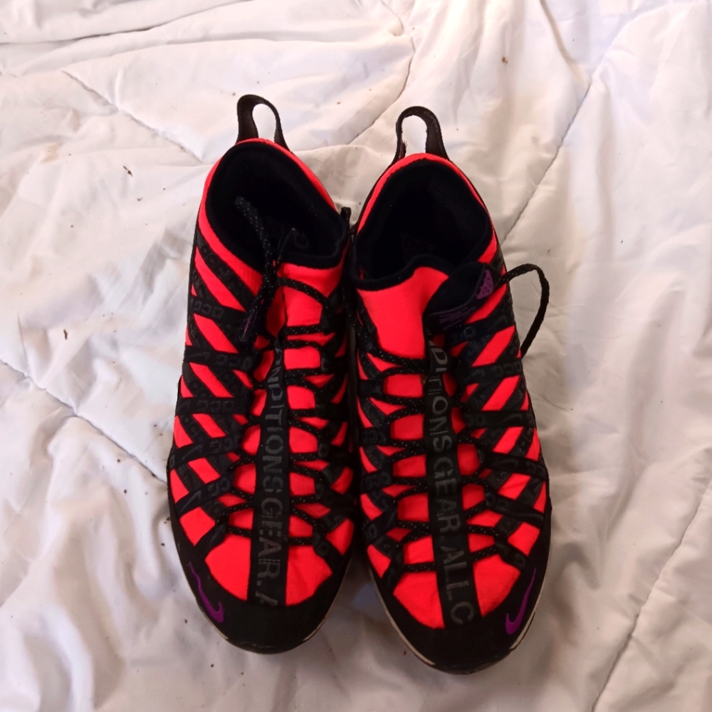 Nike ACG shoe